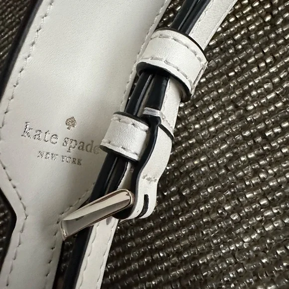 NWT kate spade Script Logo Leather Adjustable Guitar Bag Strap - Picture 6 of 9